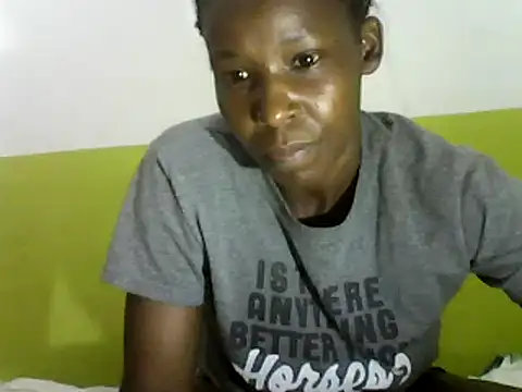 Snapshot of Claris2 chatting on 02/01/25, 06:29 Claris2 online show from 02/01/25, 06:29