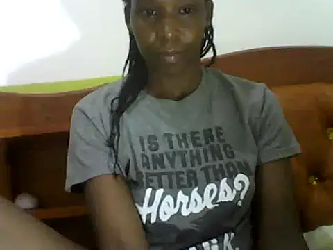 Snapshot of Claris2 chatting on 03/12/25, 07:59 Claris2 online show from 03/12/25, 07:59