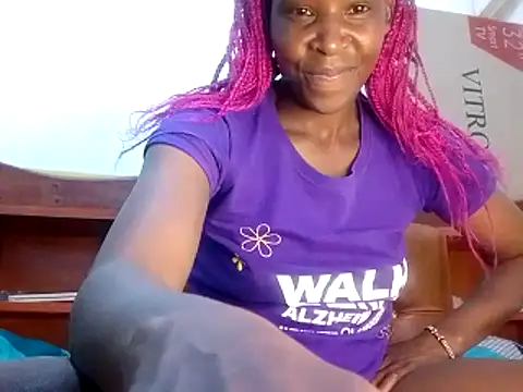 Snapshot of Claris2 chatting on 11/29/25, 09:51 Claris2 online show from 11/29/25, 09:51