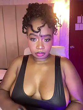 Britanymooree online show from 03/13/26, 09:54