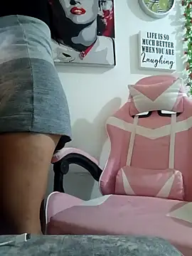 Magica lorena online show from 02/13/25, 09:38