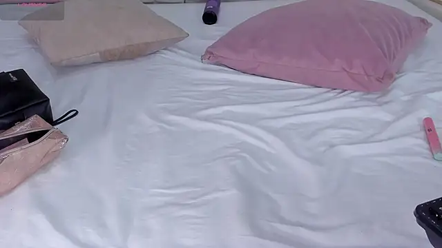 Littleolivia  online show from 03/20/25, 01:15