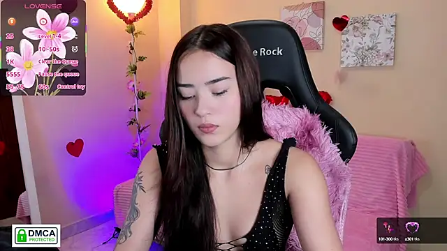 Veronica isaza   online show from 02/16/25, 12:43