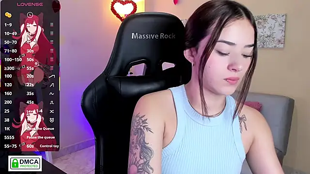 Veronica isaza   online show from 02/25/25, 12:34