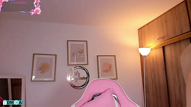 Veronica isaza   online show from 10/30/25, 01:23