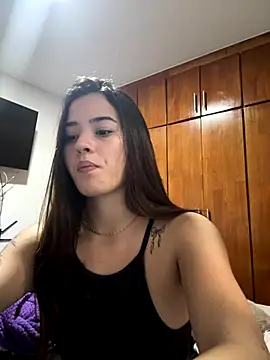 Veronica isaza   online show from 01/08/26, 04:04