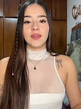 Veronica isaza   online show from 03/14/26, 06:52