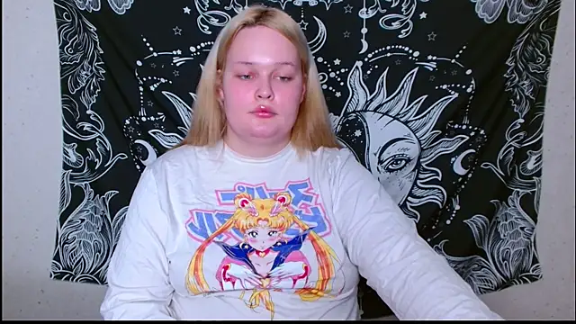 Snapshot of rozzhaos8 chatting on 02/17/26, 07:53 rozzhaos8 online show from 02/17/26, 07:53