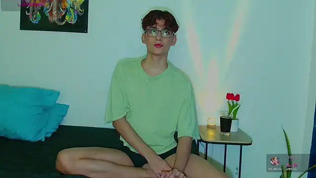 Snapshot of arnold_laurent_ chatting on 10/10/25, 09:08 arnold laurent online show from 10/10/25, 09:08