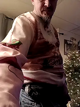 whyteguy410 online show from 12/22/24, 06:17