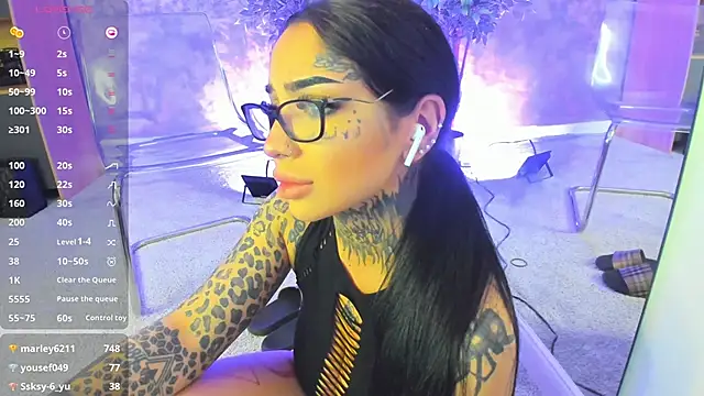 CreamyInkky  online show from 09/24/25, 06:11