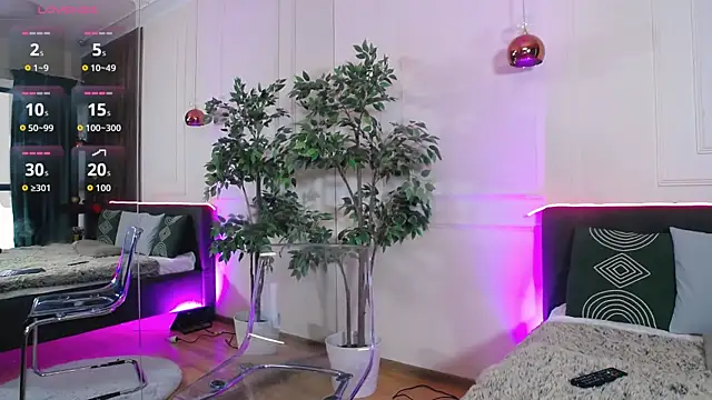 CreamyInkky  online show from 10/27/25, 12:31