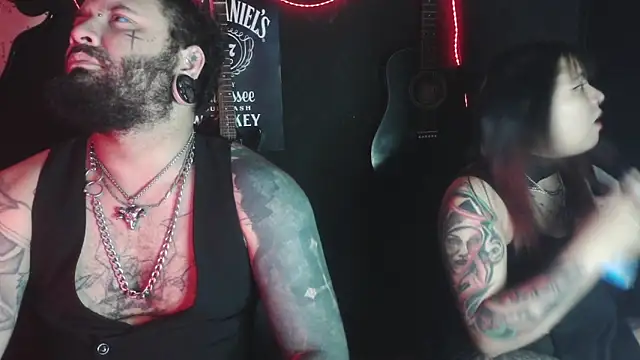 darkclothes online show from 09/25/25, 02:59