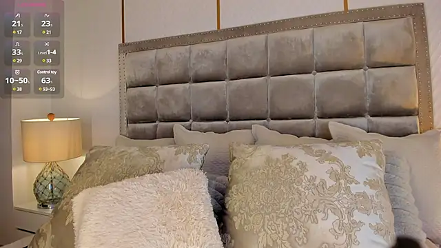 StacyRigel online show from 12/24/24, 07:17