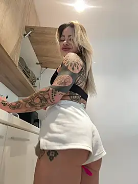 Divina X  online show from 01/15/26, 06:40