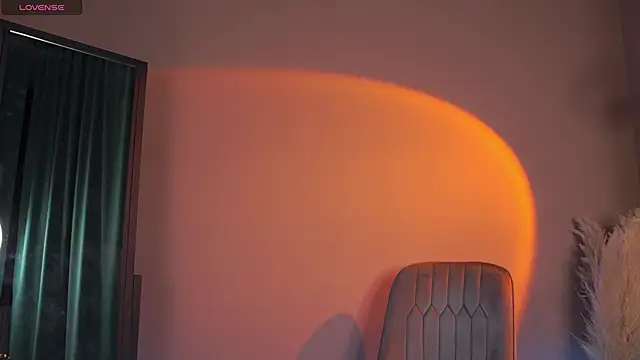 Snapshot of FairyFlutter chatting on 12/25/24, 06:19 FairyFlutter online show from 12/25/24, 06:19