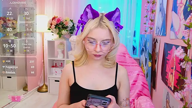 Snapshot of Coconut_Mia chatting on 02/21/25, 03:01 Coconut Mia online show from 02/21/25, 03:01