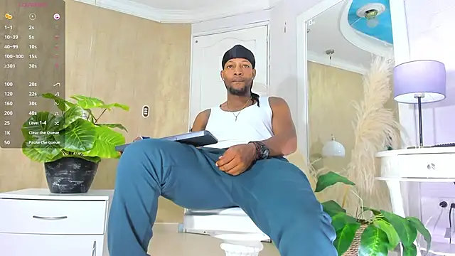Snapshot of RicoBrown777_ chatting on 06/30/26, 04:02 RicoBrown777 online show from 06/30/26, 04:02