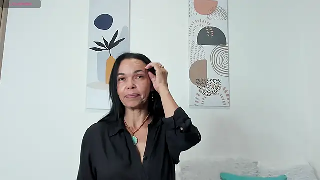 Evawalker  online show from 02/08/25, 07:15