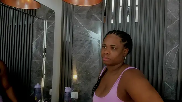 SaraiEvans online show from 02/01/25, 03:08