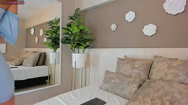 AylinMillerxs online show from 02/04/25, 08:06