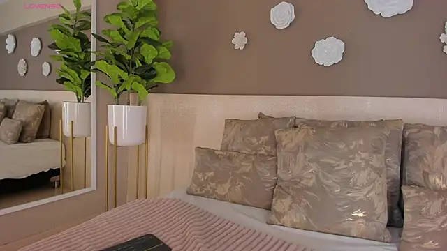 AylinMillerxs online show from 03/15/25, 07:38