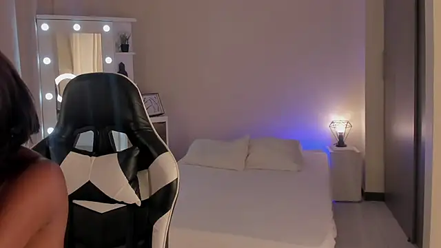 SavannahWildee online show from 03/22/25, 01:52