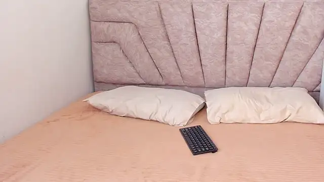 SavannahWildee online show from 03/09/26, 01:26