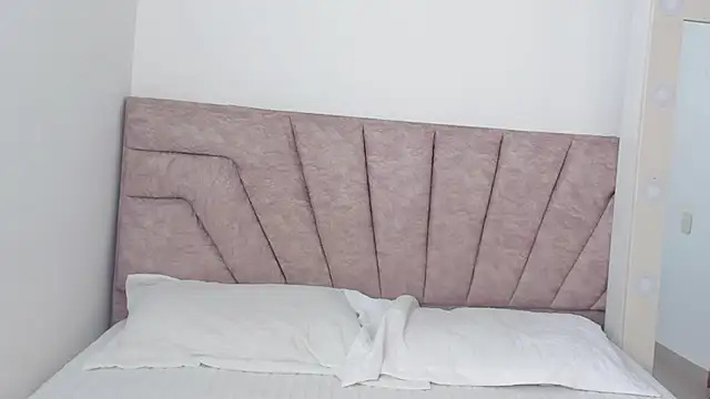 SavannahWildee online show from 04/20/26, 08:10