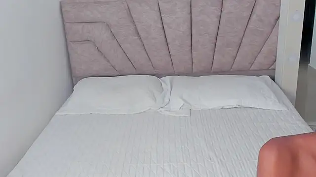 SavannahWildee online show from 04/29/26, 01:26