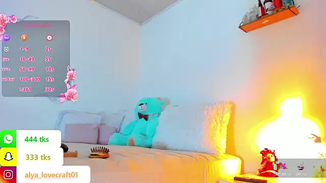 alya lovecraft02 online show from 12/30/24, 10:34