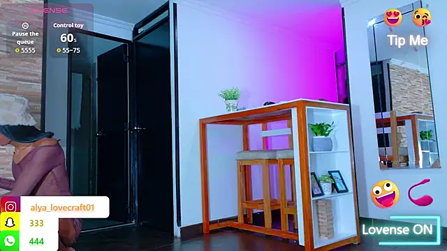 alya lovecraft02 online show from 10/30/25, 09:55