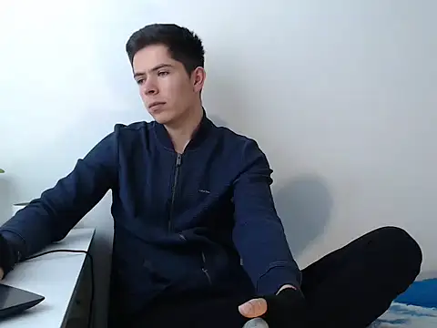 Snapshot of Eliantg chatting on 12/16/25, 06:35 Eliantg online show from 12/16/25, 06:35