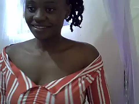 Snapshot of Amanda255 chatting on 01/23/25, 02:17 Amanda255 online show from 01/23/25, 02:17