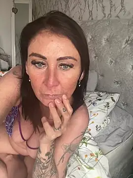 Naughtynanny75 online show from 01/21/25, 01:43