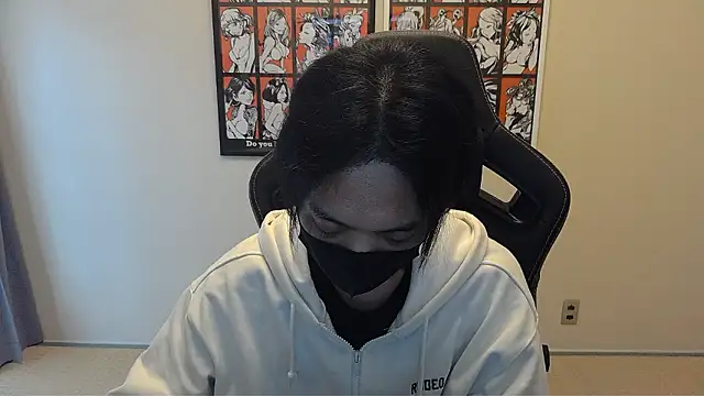 Snapshot of cho_aniki chatting on 11/11/25, 06:02 cho aniki online show from 11/11/25, 06:02