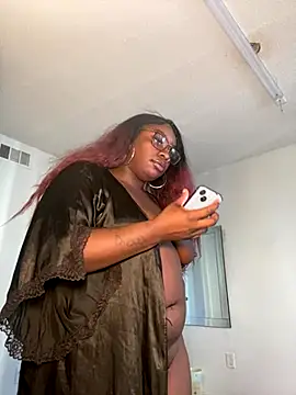 LillShayy online show from 10/12/25, 03:00