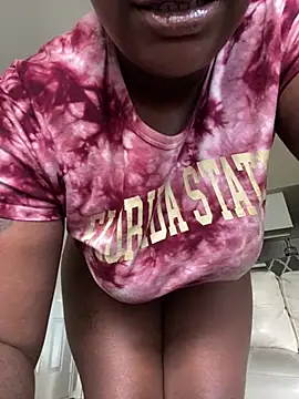 LillShayy online show from 05/19/26, 05:08