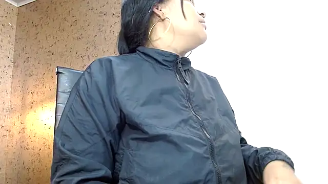 Michelle Brito1 online show from 02/26/25, 02:14