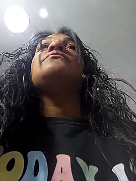 Michelle Brito1 online show from 03/04/25, 12:44