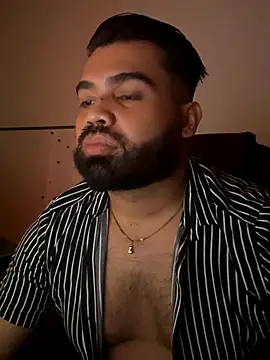 JEAN  TAUREAU online show from 09/21/25, 10:22