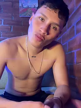 Snapshot of pipeynick chatting on 09/19/25, 12:45 pipeynick online show from 09/19/25, 12:45