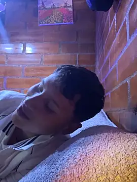 Snapshot of pipeynick chatting on 09/22/25, 04:03 pipeynick online show from 09/22/25, 04:03