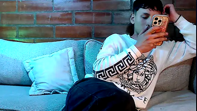 Snapshot of pipeynick chatting on 11/07/25, 01:05 pipeynick online show from 11/07/25, 01:05