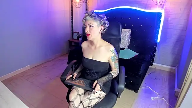 Maria fernandaxxx  online show from 01/11/25, 06:56