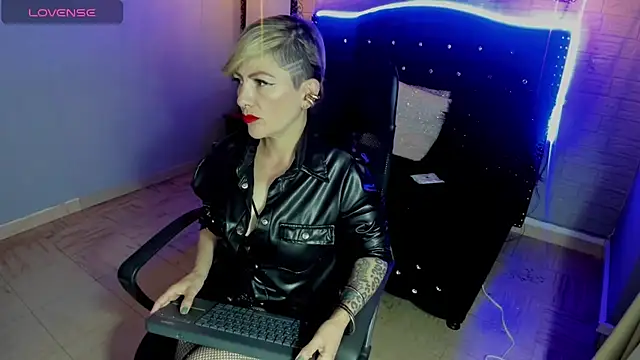 Maria fernandaxxx  online show from 01/24/25, 10:30