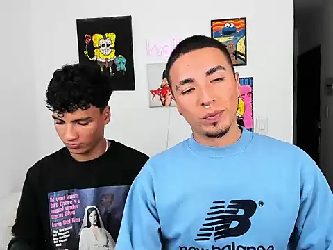 Snapshot of sweet_boys_xx chatting on 12/04/25, 04:00 sweet boys xx online show from 12/04/25, 04:00