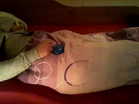 eblata04 online show from 12/25/24, 04:01