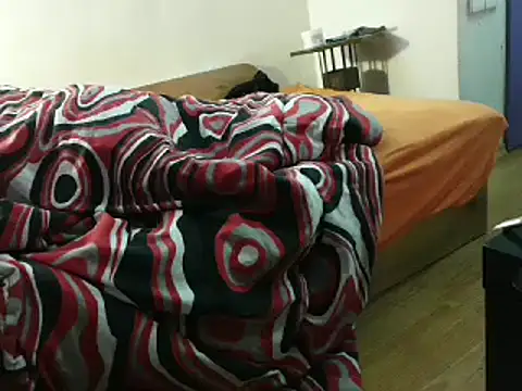 eblata04 online show from 02/14/25, 11:53