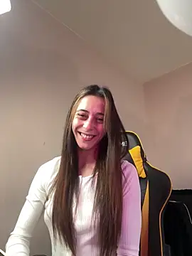SOFIASWEETSECRETT online show from 05/08/26, 04:56